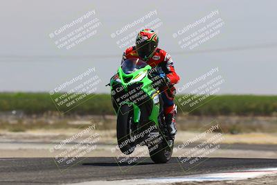 media/Aug-03-2025-TrackDaz (Sun) [[bf4a71acf9]]/A Group/12pm (Wheelie Bump)/